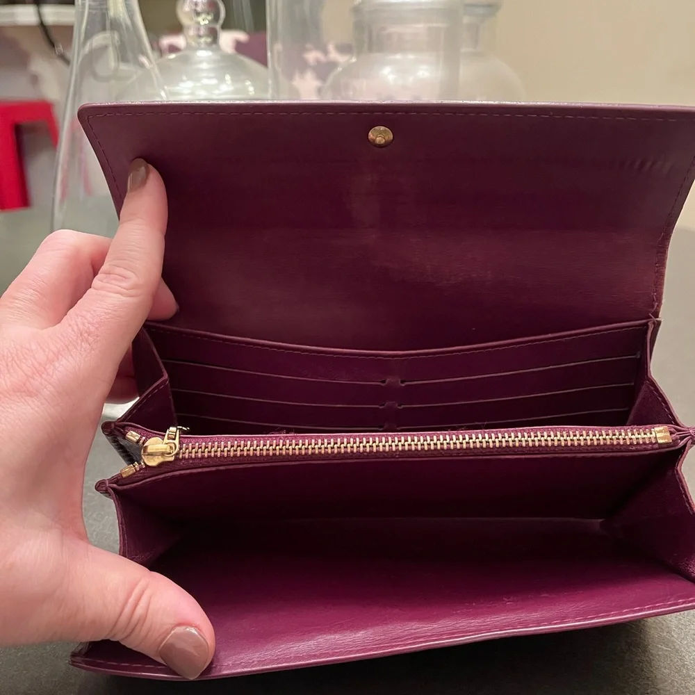 LOUIS VUITTON Vernis long dark red wallet *AUTHENTIC* - Picture 7 of 10